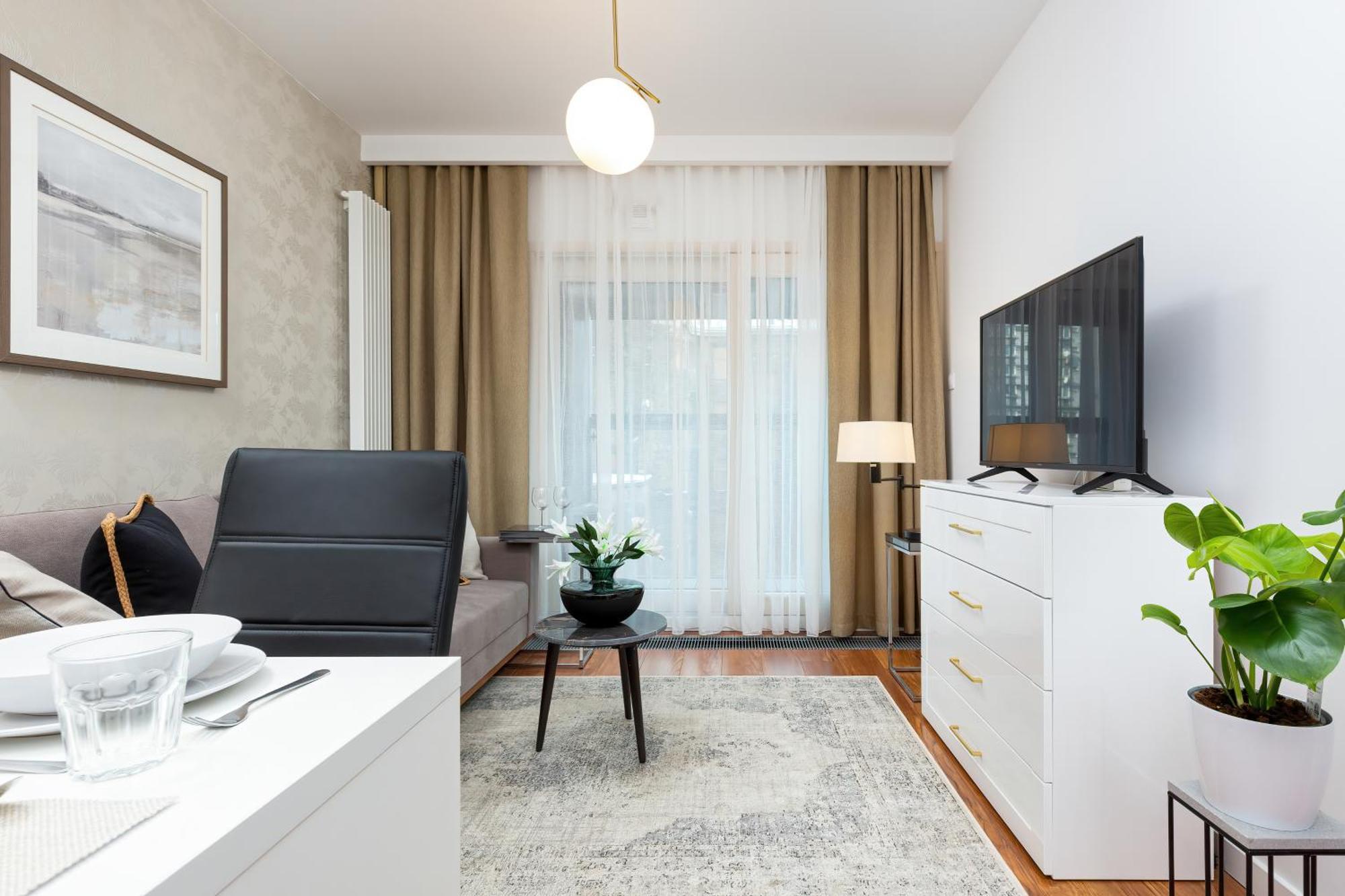 Royal City Center Mennica Residence By Noclegi Renters Varsóvia Exterior foto
